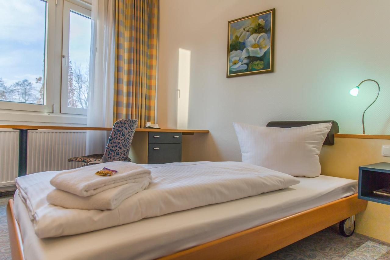 Seepark Hotel Am Wandlitzsee ภายนอก รูปภาพ